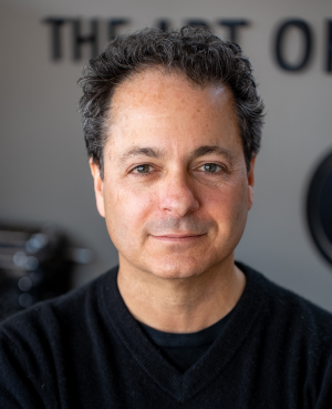 Portrait photo of Brian Weinstock